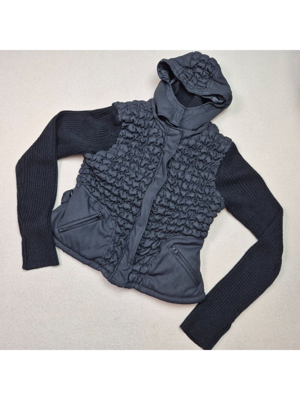 Newport News Women's Knit Long Sleeve Crinkle Hooded Jacket Sz L Black VTG Y2K